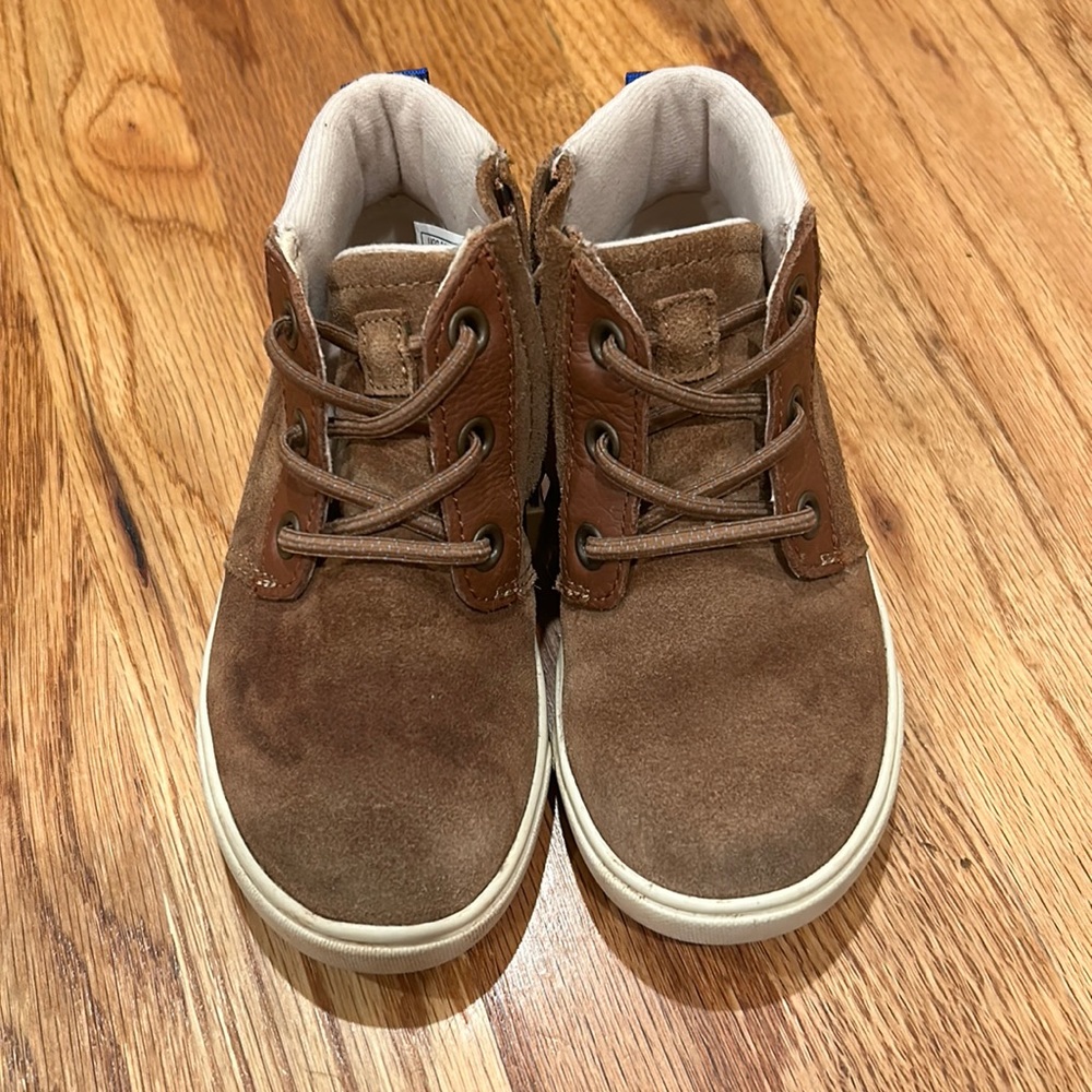 UGG boy shoes with side zipper